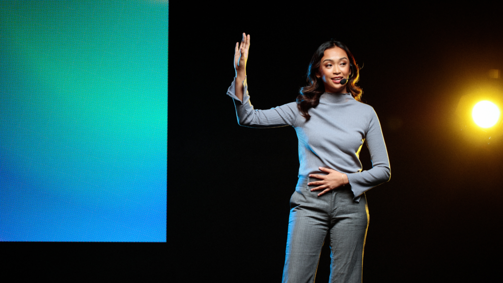 Jak wykorzystać TED Talks do nauki języka angielskiego? 4 Praktyczne porady i techniki